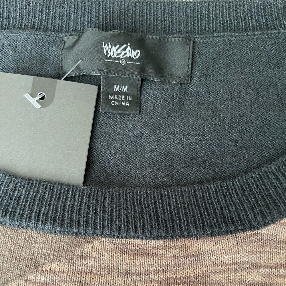 Color Block Sweater - Picture 3 of 4